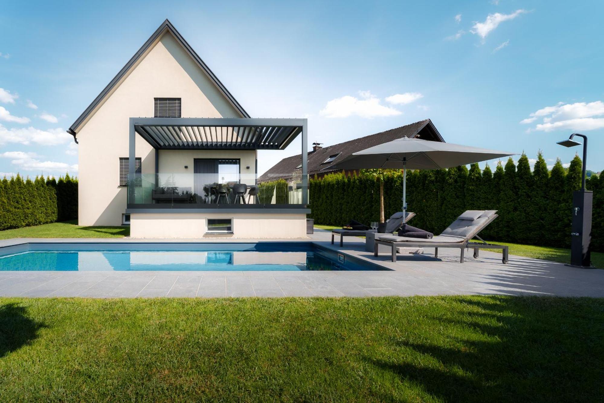 Platschberg Urban Hideaway - Stilvolles Ferienhaus Mit Pool An Der Weinstrasse Berghausen Δωμάτιο φωτογραφία
